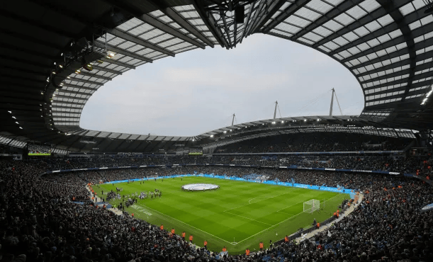 拜仁“小王子”卡尔的巨星之路 偶像梅西但不想和谁比较（拜仁“小王子”卡尔迈向巨星：偶像是梅西，但不与任何人比较）