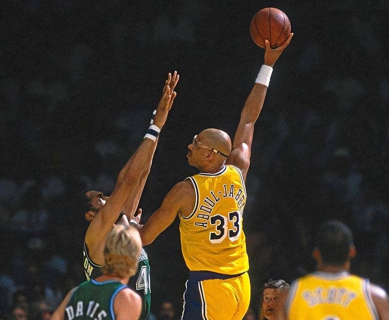 弗兰克：克罗地亚队成功的原因是团结；我曾看着魔笛比赛长大（弗兰克：克罗地亚成功靠团队凝聚力；我是在看魔笛踢球中长大的）