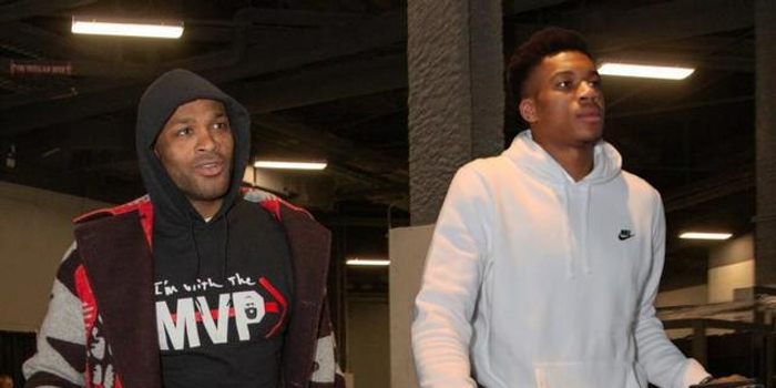 阿夫迪亚35分格兰特29分难救主！活塞122-116逆转开拓者豪取18胜（活塞122-116逆转开拓者！阿夫迪亚轰35分，格兰特空砍29分，豪取赛季第18胜）