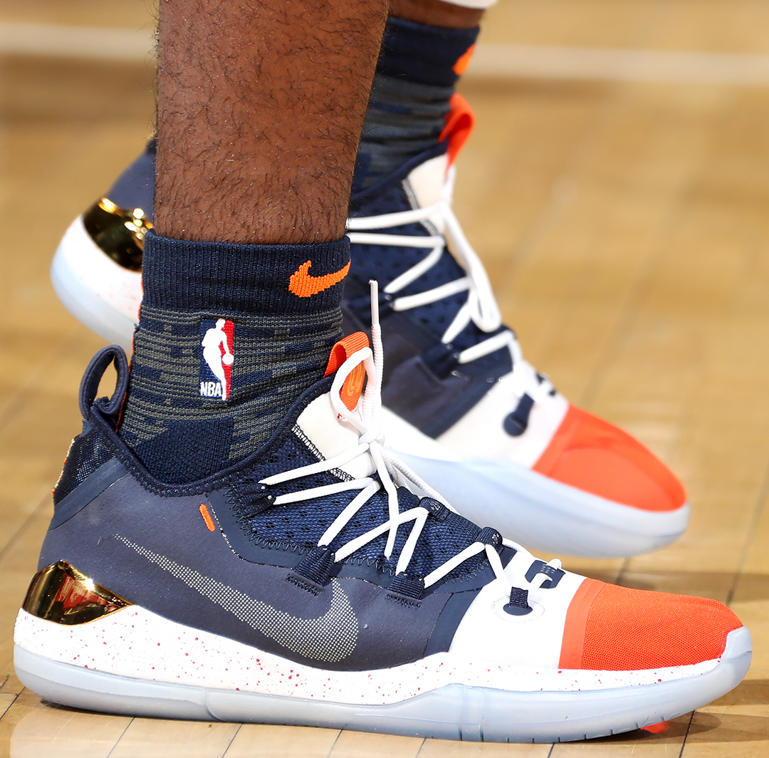 欧冠：拜仁客场3-2险胜萨格勒布迪纳摩（欧冠赛场：拜仁客场3比2险胜萨格勒布迪纳摩）