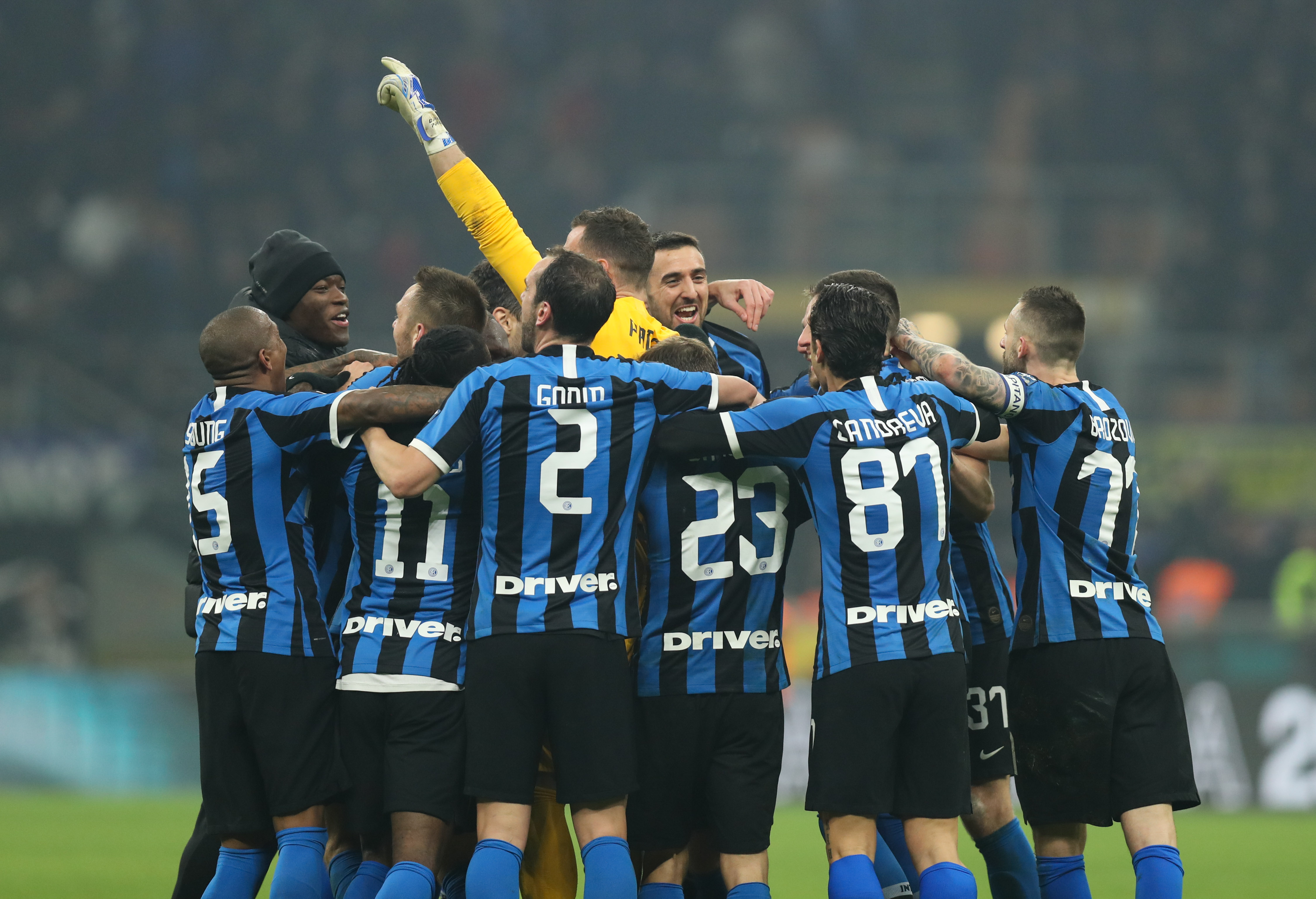 瓜迪奥拉念念不忘！曼城还想买24岁前锋 皇马标价：1亿欧元（瓜帅仍惦记：曼城追逐24岁前锋，皇马要价1亿欧元）