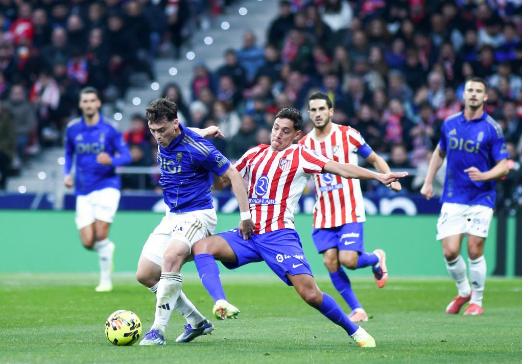 凯恩：希望卡尔不要被外界嘈杂的声音干扰；我很享受参与防守（凯恩：盼卡尔屏蔽外界噪音；参与防守让我乐在其中）