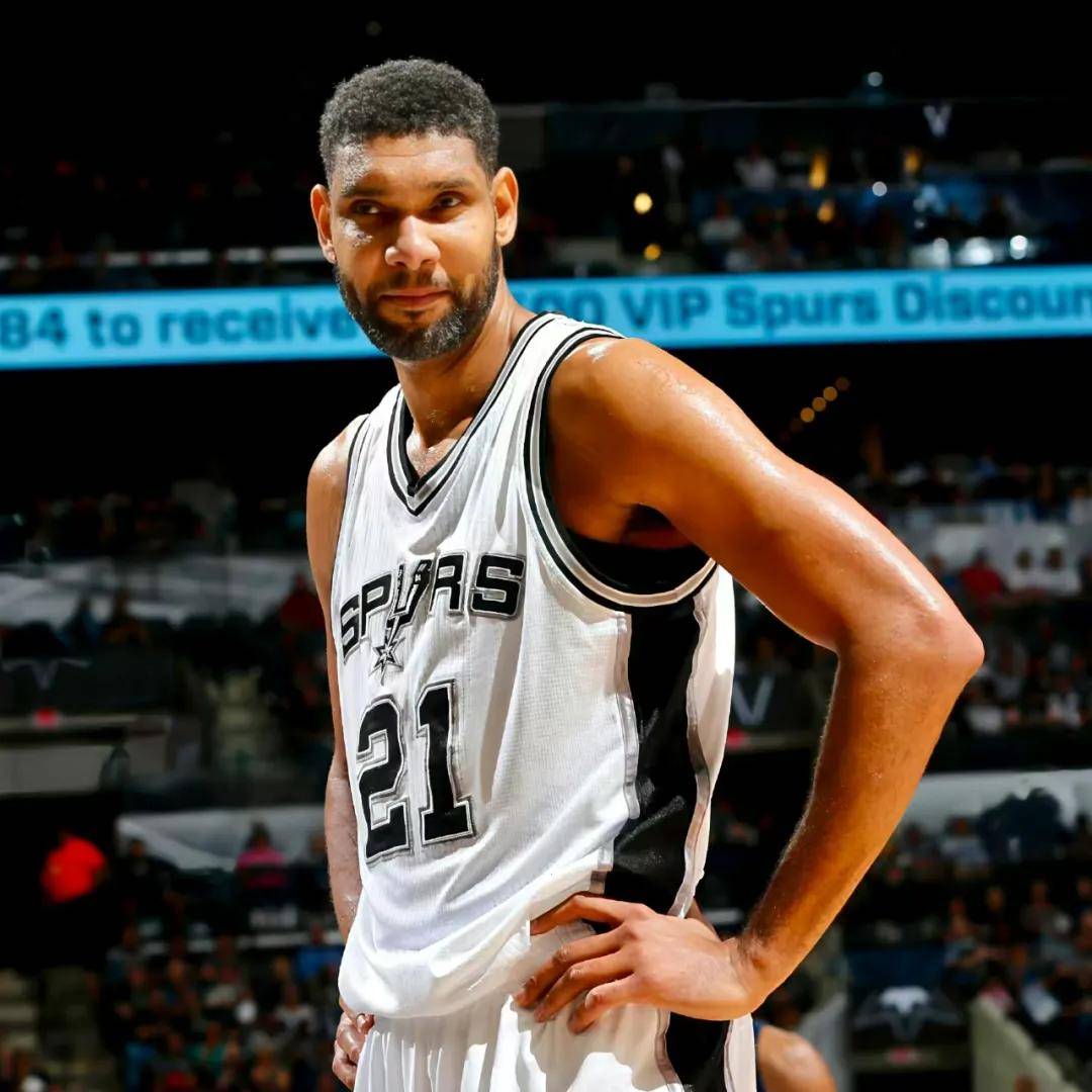 世体：巴萨还没有收到对特狮的报价，他们希望他先彻底康复（世界体育报：巴萨尚未接到特尔施特根的报价，俱乐部更希望他先完全康复）