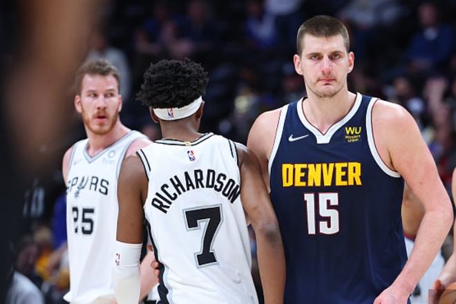 私人教练谈塞梅尼奥：他能为任何球队效力 皇马巴萨也不在话下（私人教练盛赞塞梅尼奥：任何球队都能立足，皇马巴萨亦不在话下）