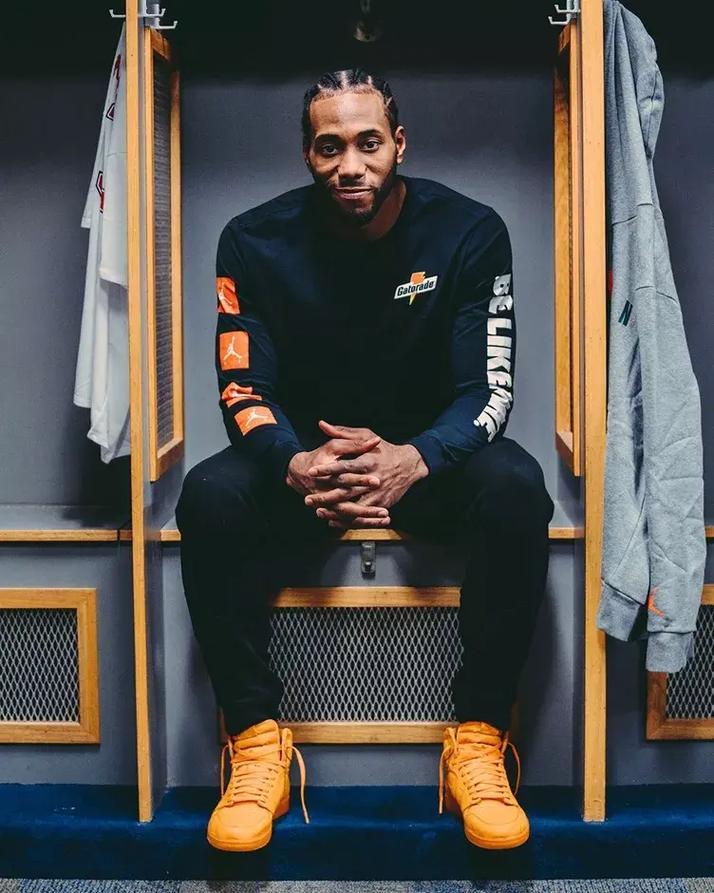 世界杯门票销量已近两百万张，第三阶段门票销售12月11日开始（世界杯门票销量逼近200万，第三阶段售票将于12月11日启动）